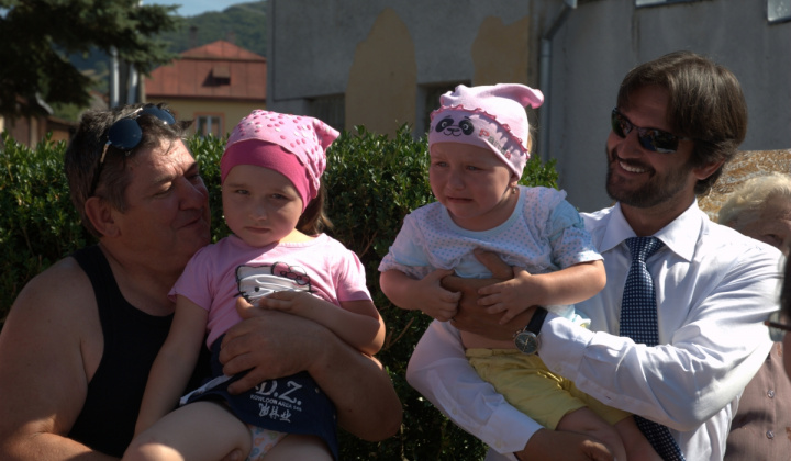 4. fotografia fotogalérie Odovzdávanie hasičckého vozidla