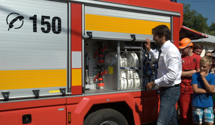 5. fotografia fotogalérie Odovzdávanie hasičckého vozidla