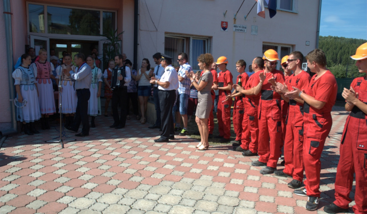 14. fotografia fotogalérie Odovzdávanie hasičckého vozidla