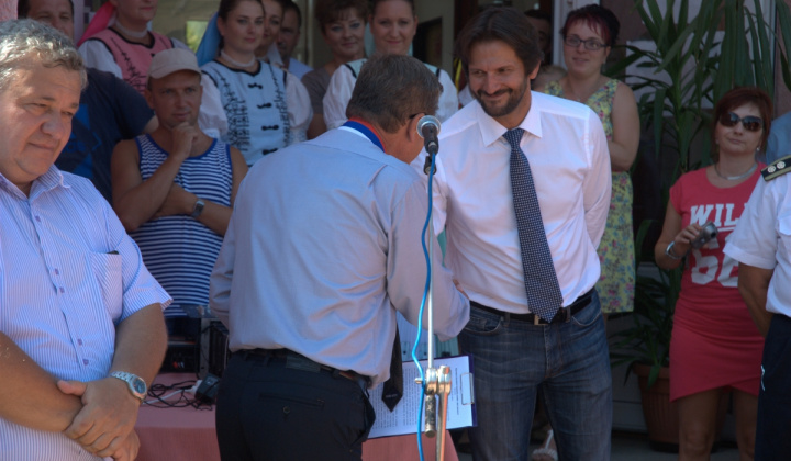 19. fotografia fotogalérie Odovzdávanie hasičckého vozidla