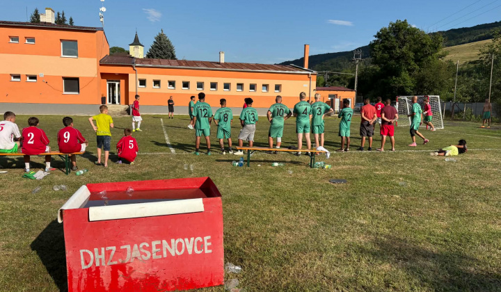 2. fotografia fotogalérie Aktuality / Jánsky futbalový turnaj medzi obcami - foto